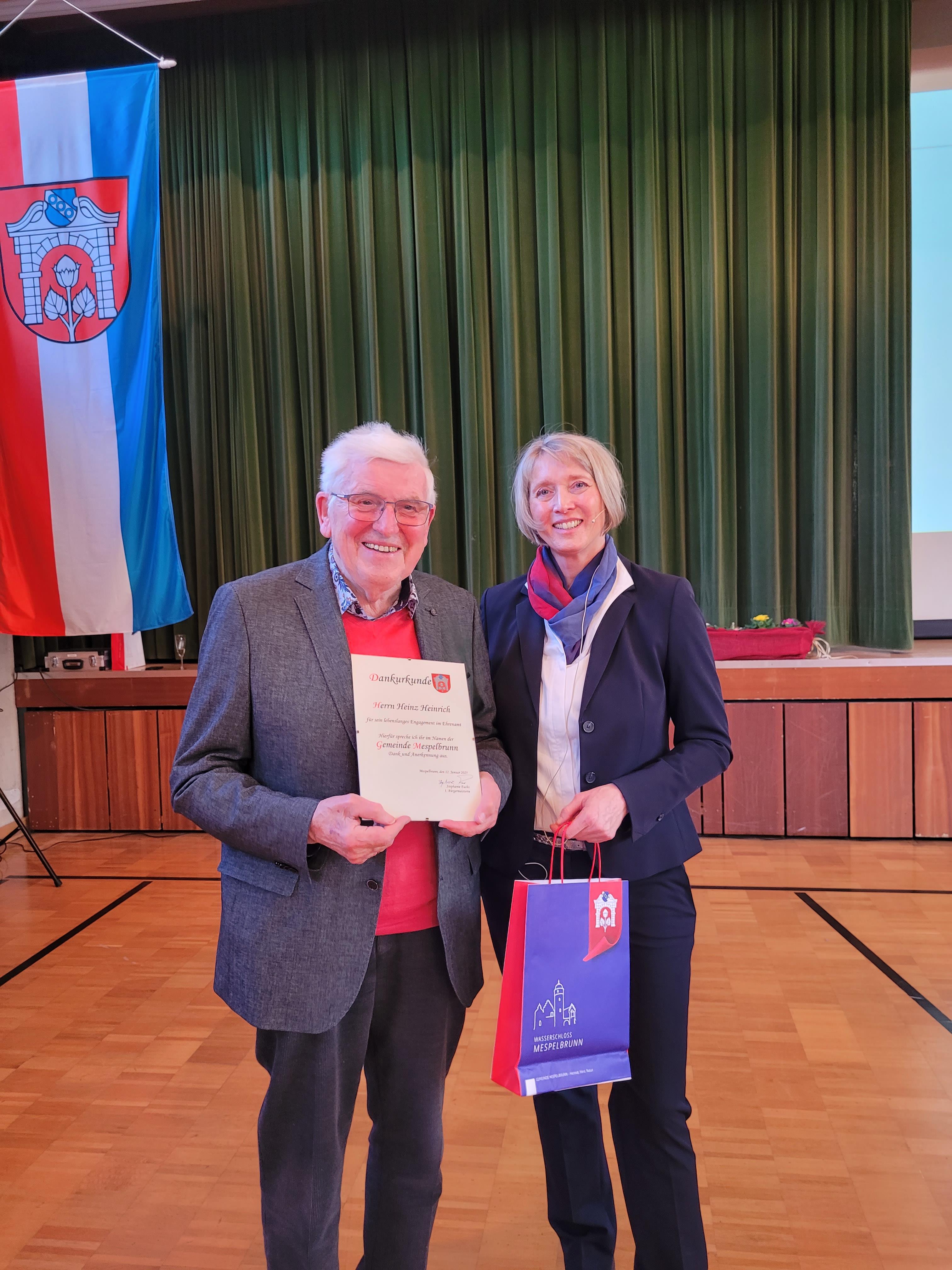 Heinz Heinrich – jahrzehntelanges Engagement für das Allgemeinwohl Heinz Heinrich – jahrzehntelanges Engagement für das Allgemeinwohl